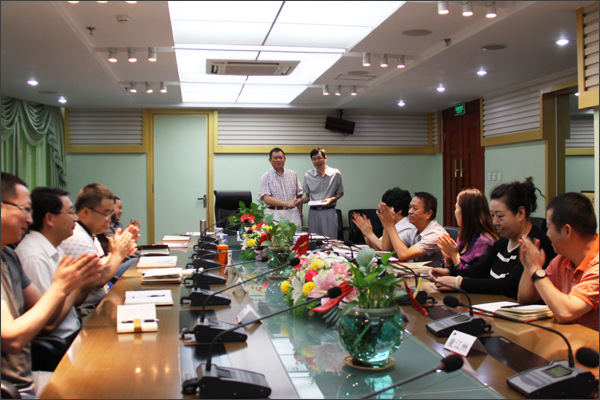 Xinjiang Huachun Investment Group rewarded staff with outstanding achievement from January to July